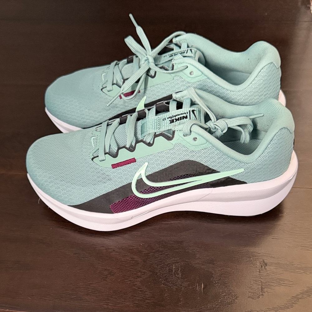 Nike Women's Downshifter Running Shoes NWOT
